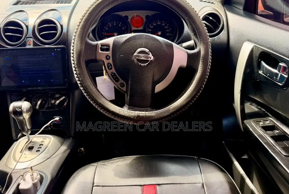 Nissan Dualis 2011 Silver