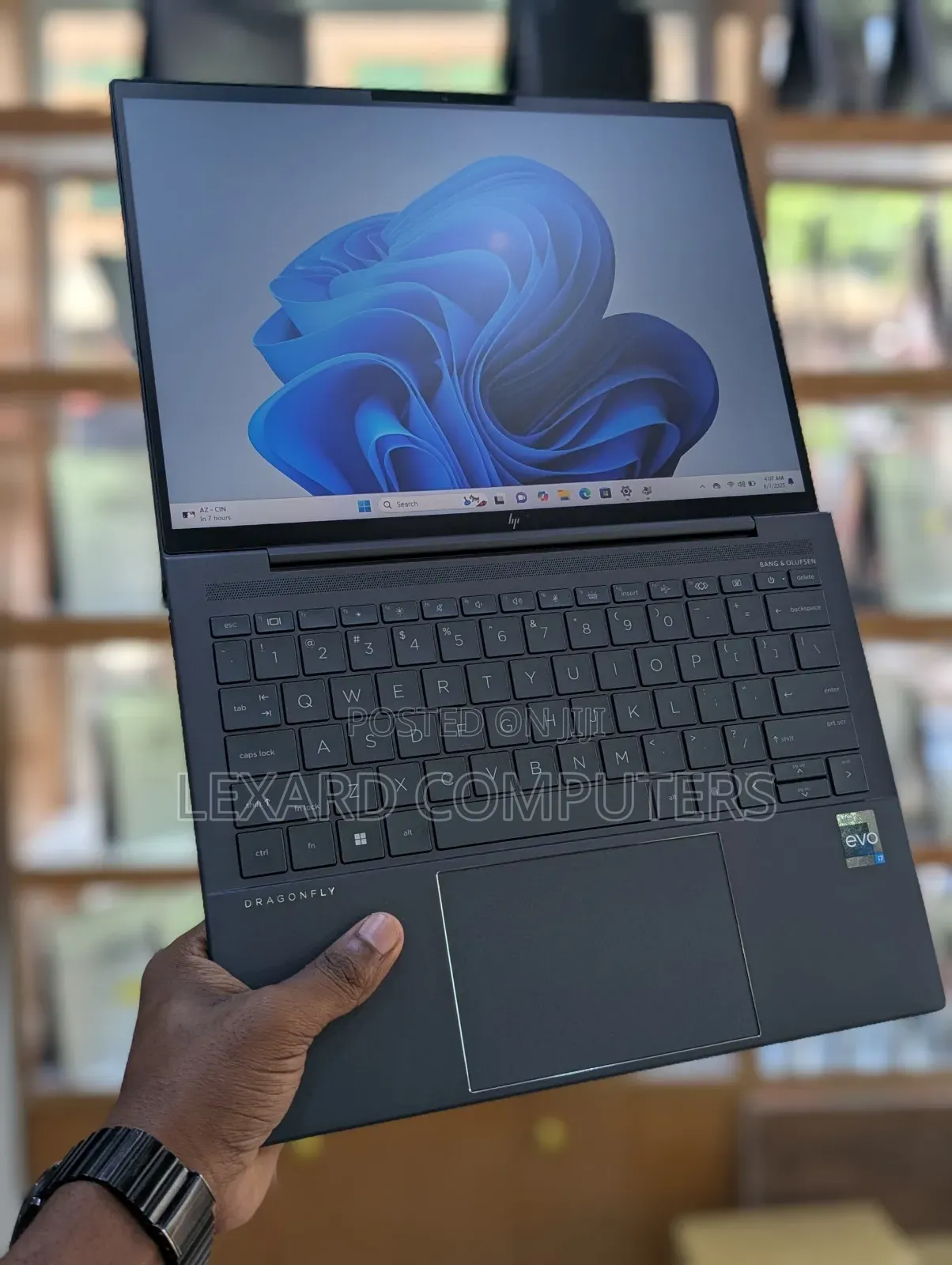 Laptop HP Dragonfly G4 16GB Intel Core i7 SSD 256GB