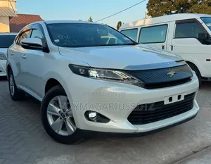 Toyota Harrier 2016 Off white