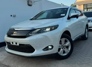 Toyota Harrier 2016 Off white