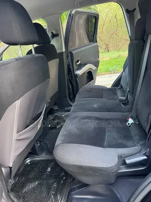 Mitsubishi Outlander 2010