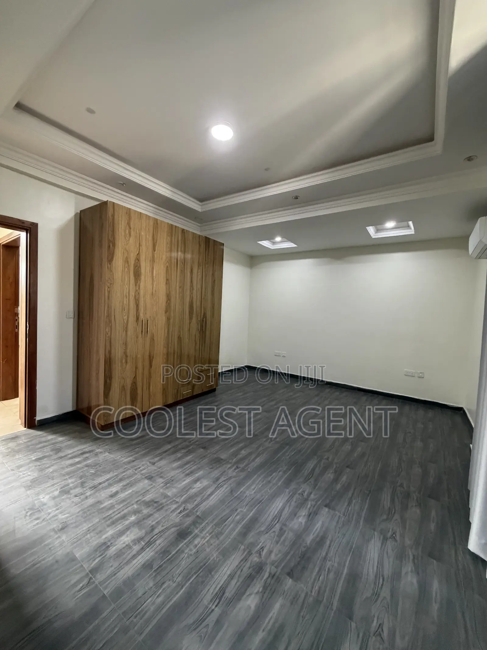5bdrm Villa in Coolest Estate, Oyster Bay for rent