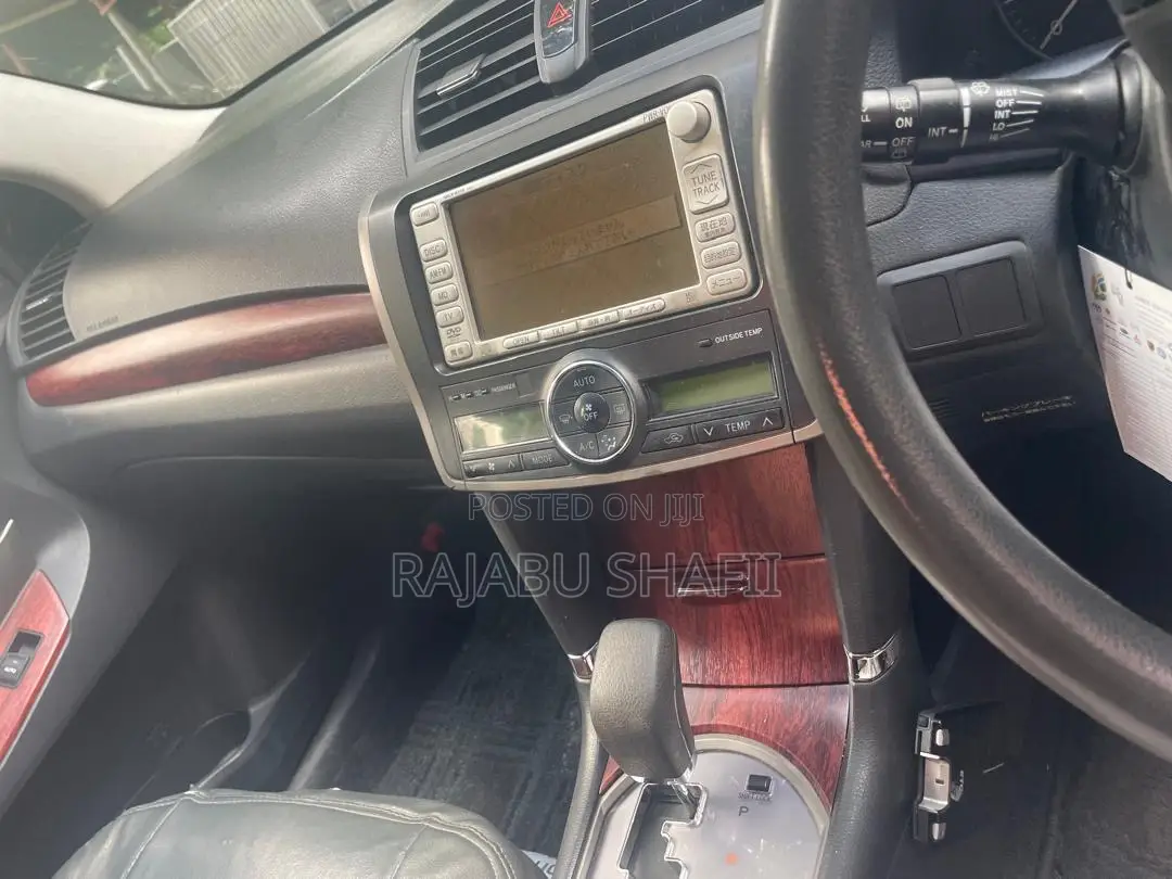 Toyota Allion 2009 Silver