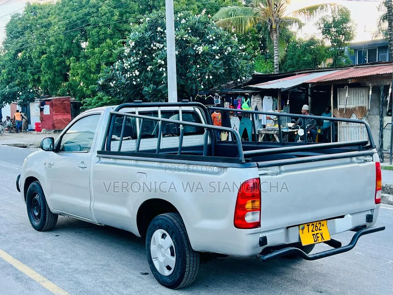 Toyota Hilux 2009 White