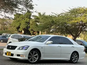 Toyota Crown 2007 White