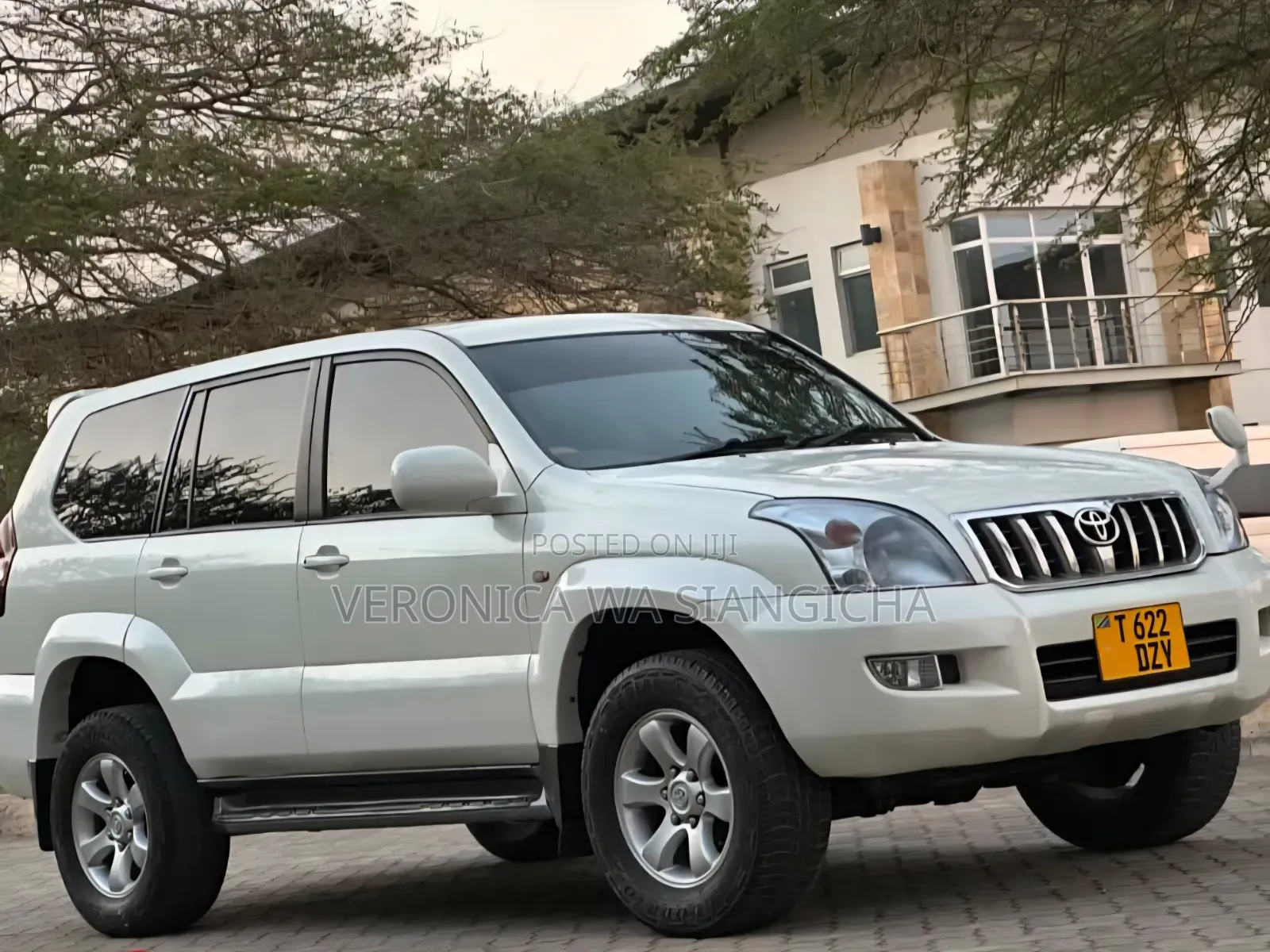 Toyota Land Cruiser Prado 2006 White