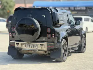 Land Rover Defender X-Dynamic HSE 2021 Black