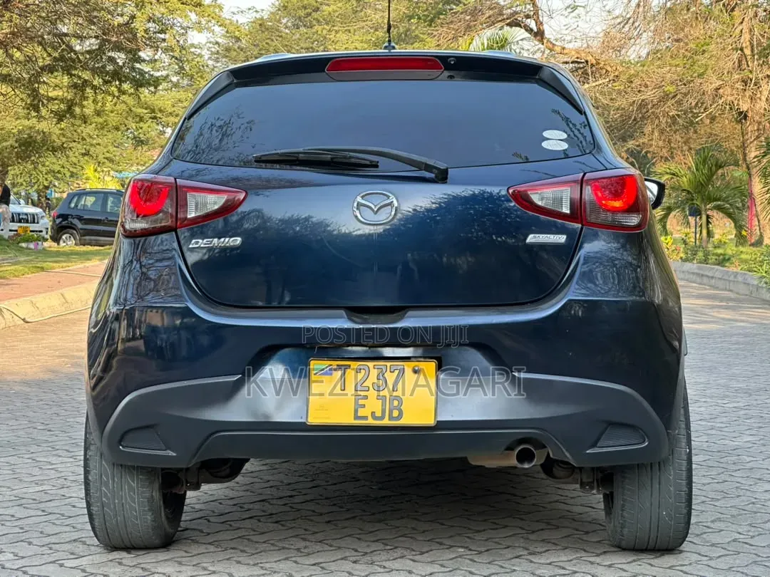 Mazda Demio 2015 Blue