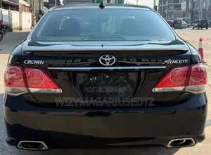 Toyota Crown 2010 Matt Black