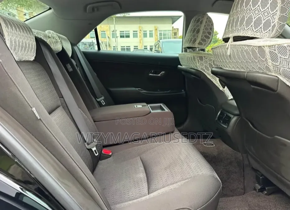Toyota Crown 2010 Matt Black
