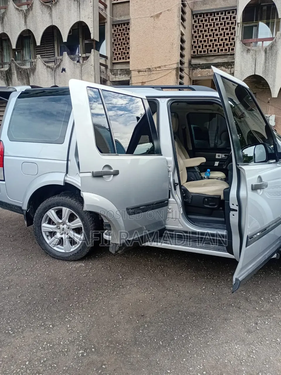 Land Rover Discovery 2019 Silver
