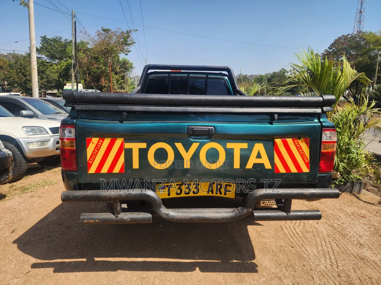 Toyota Hilux 2002 Green