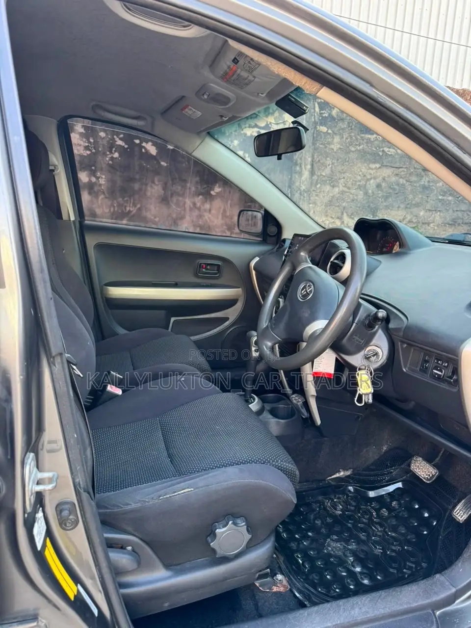 Toyota IST 2007 Gray