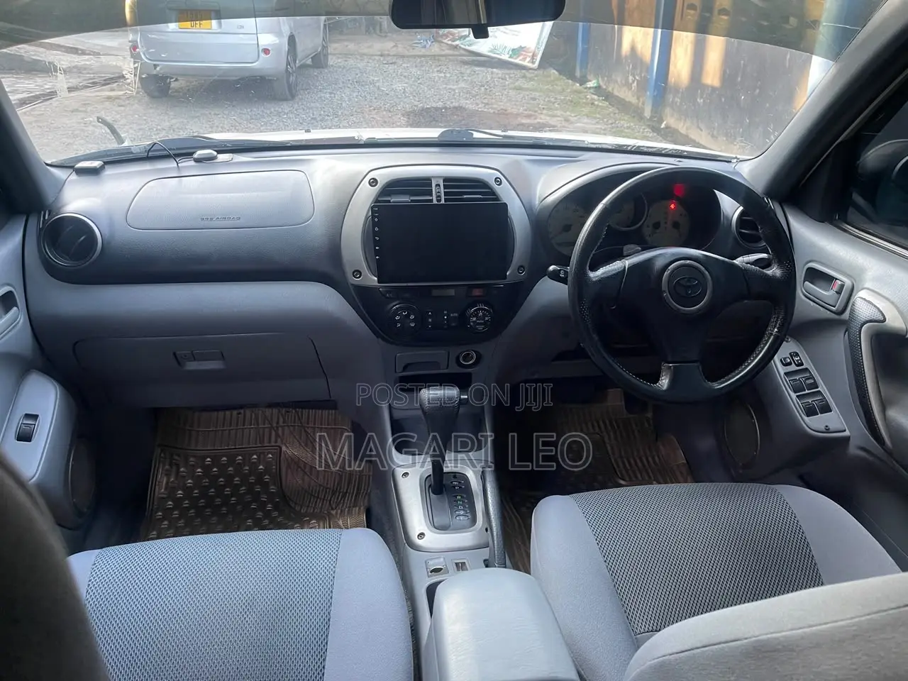 Toyota RAV4 1.8 2004 Gold