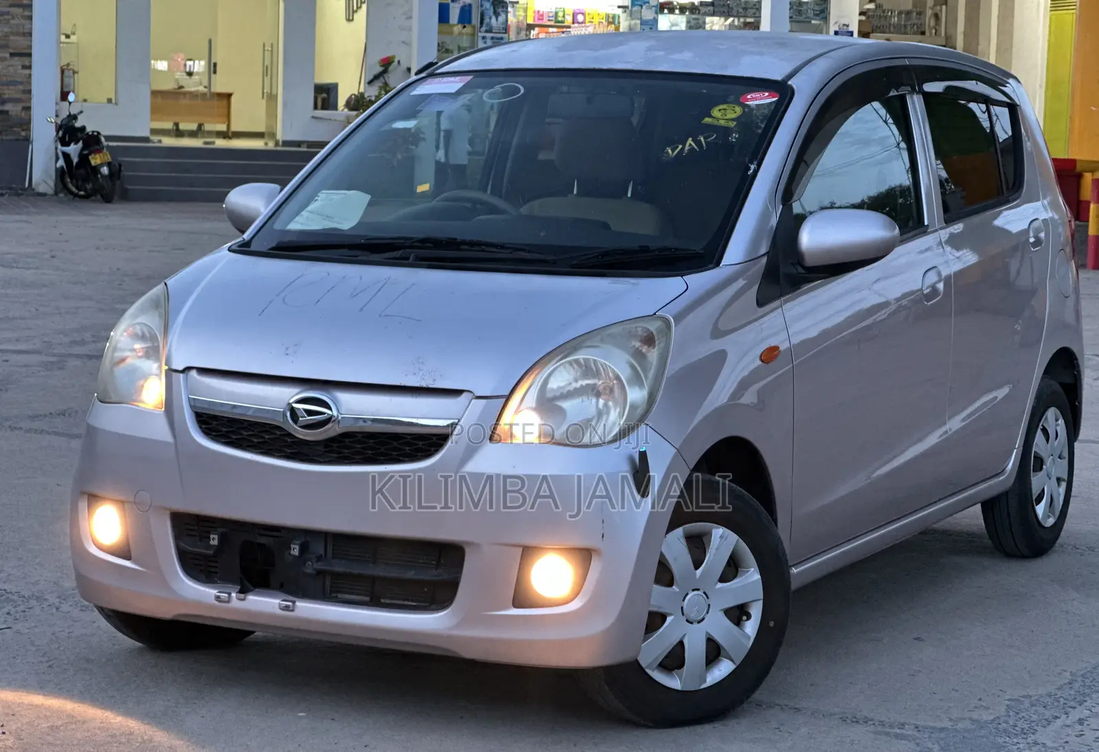 Daihatsu Mira 2010 Gold