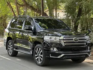 Toyota Land Cruiser 2015 Black