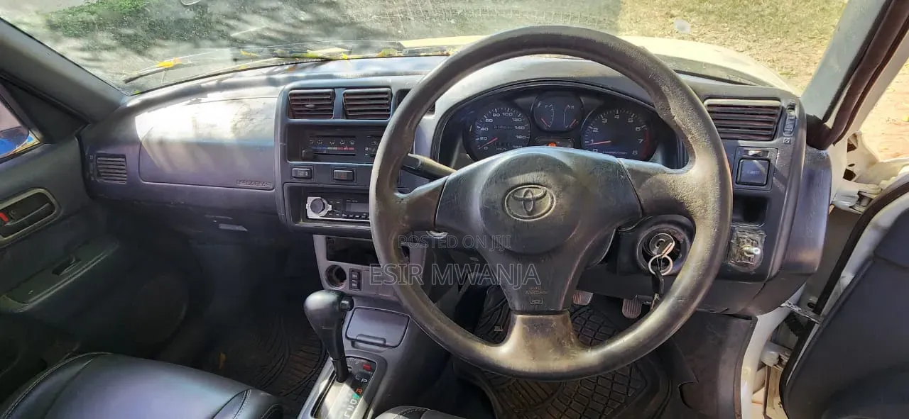 Toyota RAV4 Cabriolet 1998 White