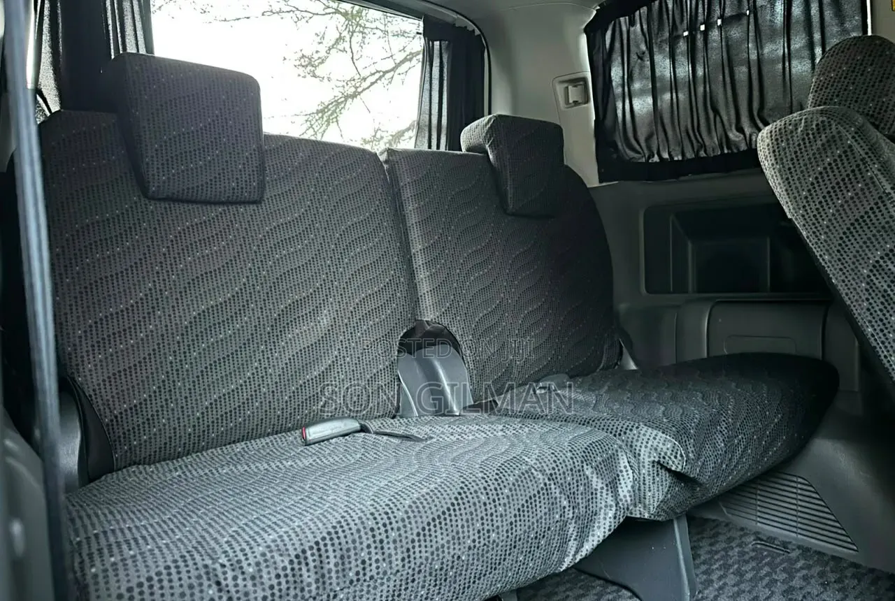 Toyota Noah 2008 Gray