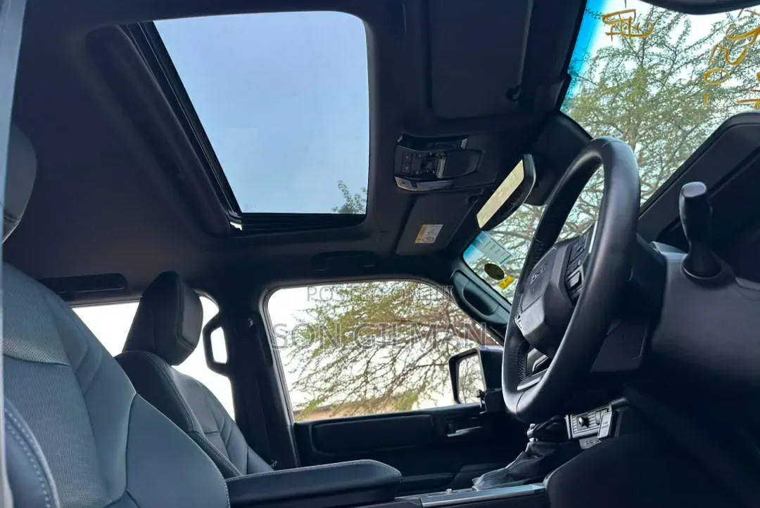Toyota Land Cruiser Prado 2024 Gold