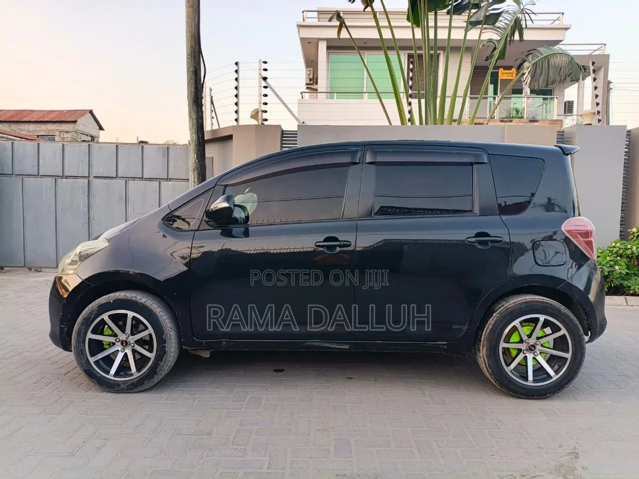 Toyota Ractis 2005 Black