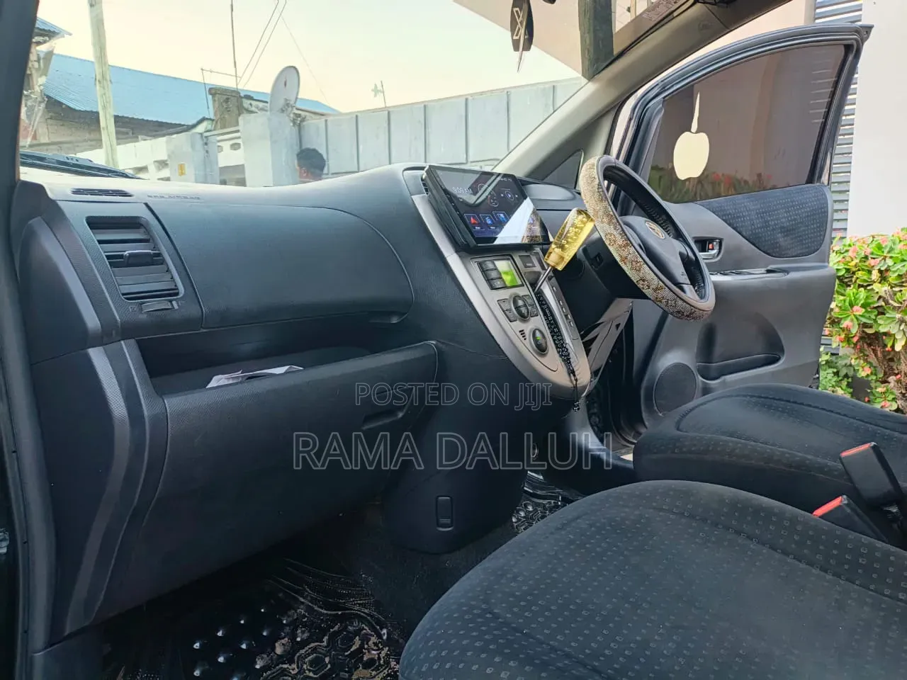 Toyota Ractis 2005 Black