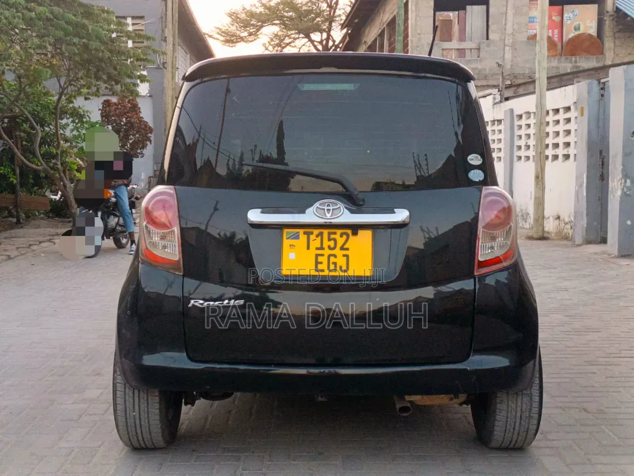 Toyota Ractis 2005 Black