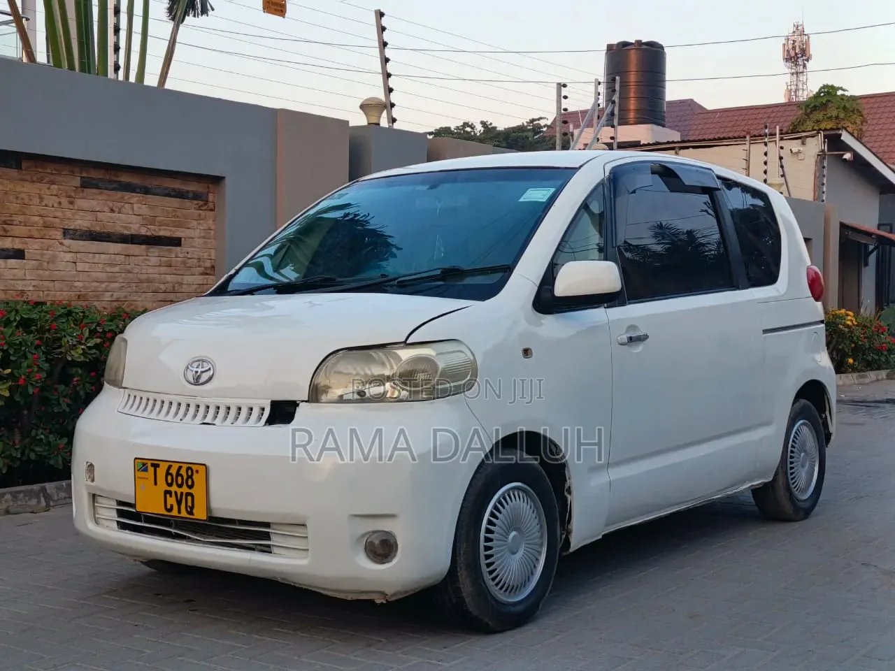 Toyota Porte 2005 White