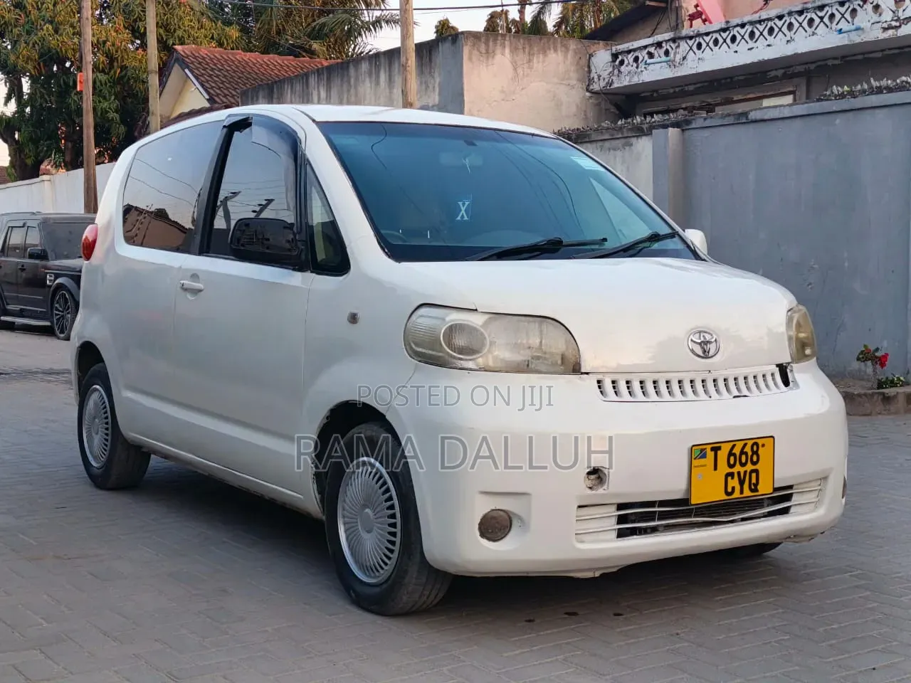 Toyota Porte 2005 White