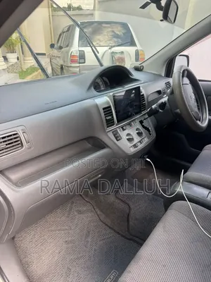 Toyota Raum 2003 Silver