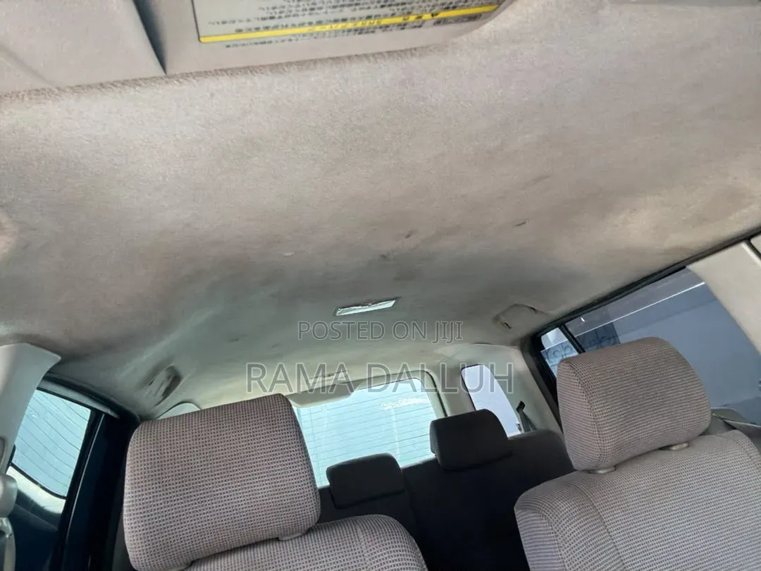 Toyota Vitz 2005 Silver