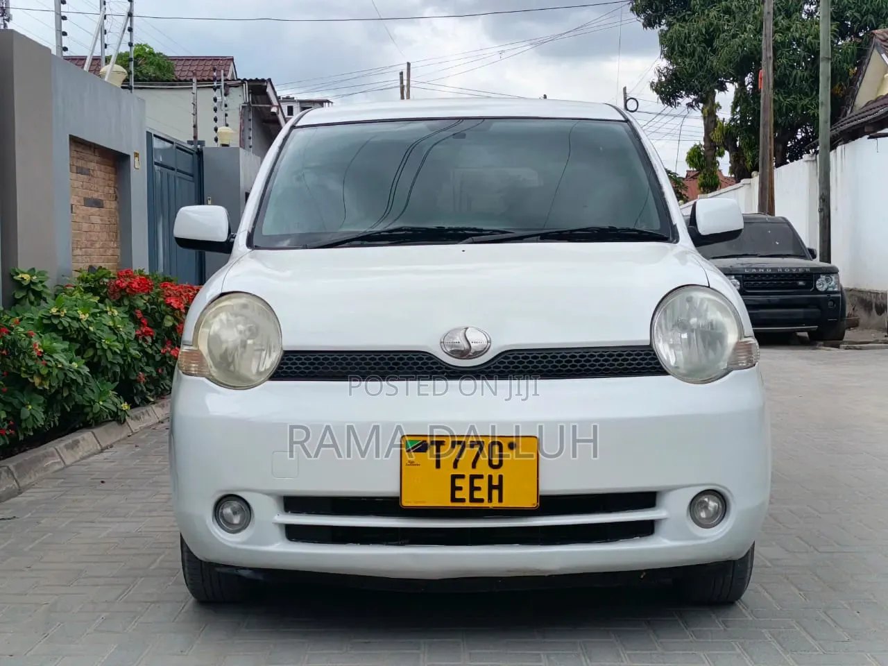 Toyota Sienta 2005 White