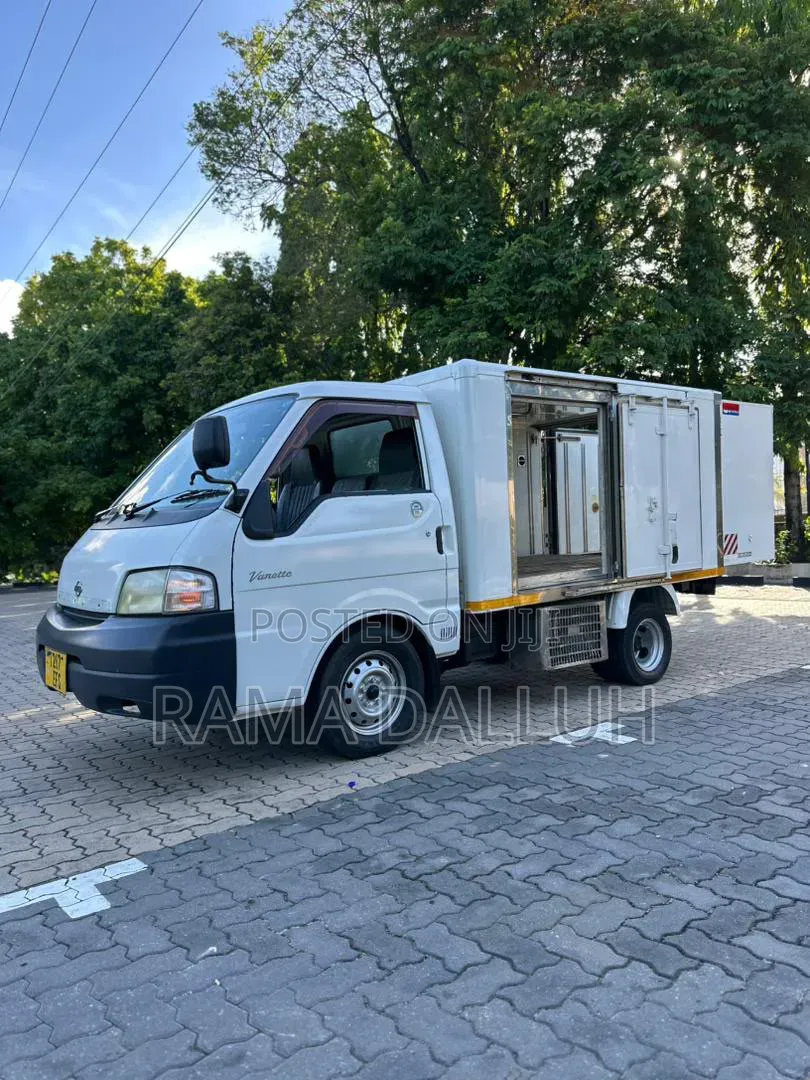 Nissan Vanette