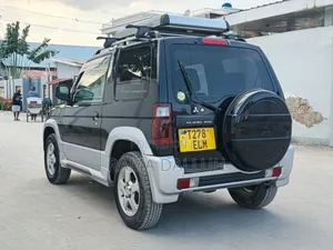 Mitsubishi Pajero 2008 Black
