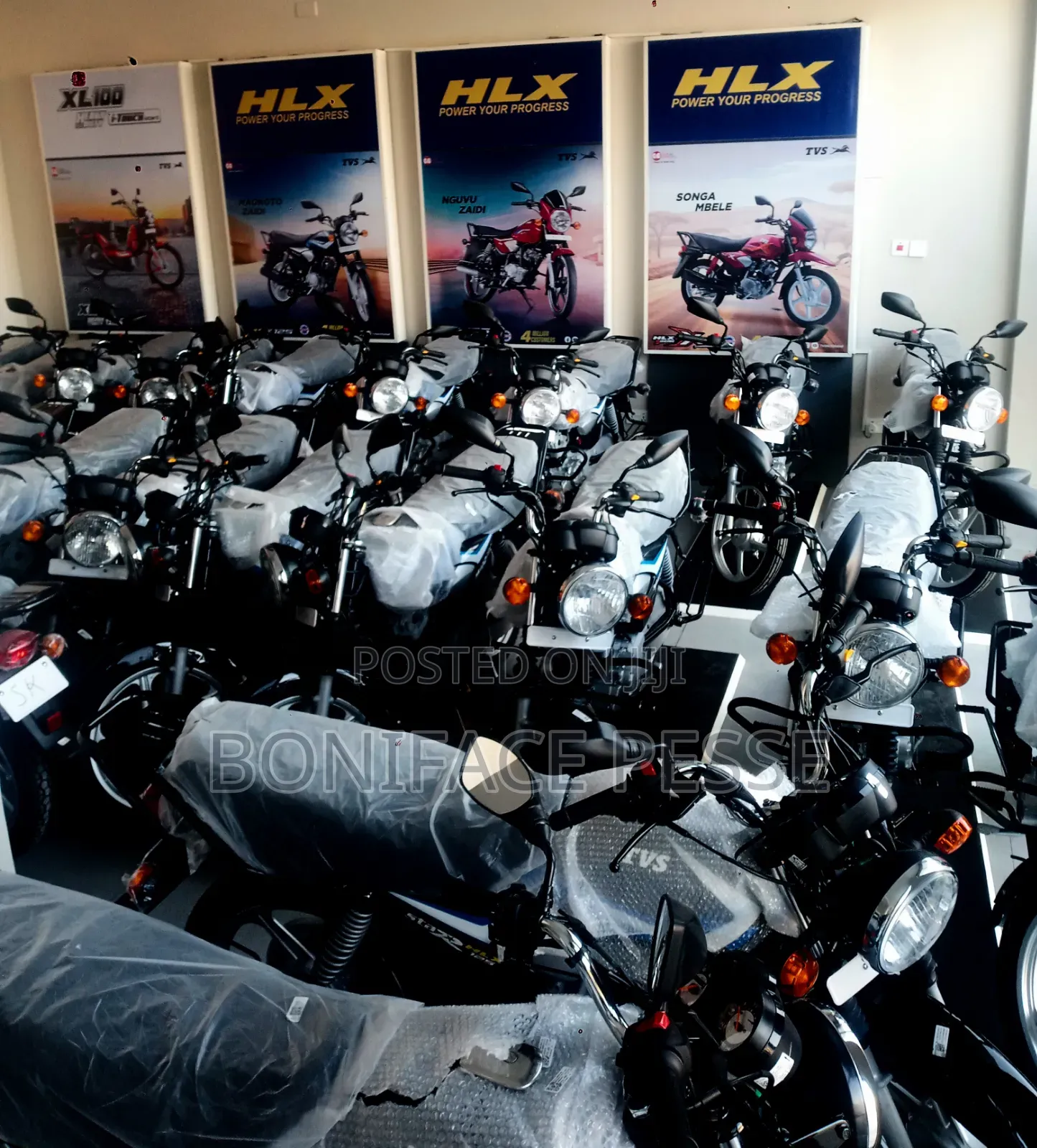 New TVS HLX 125 2026 Black