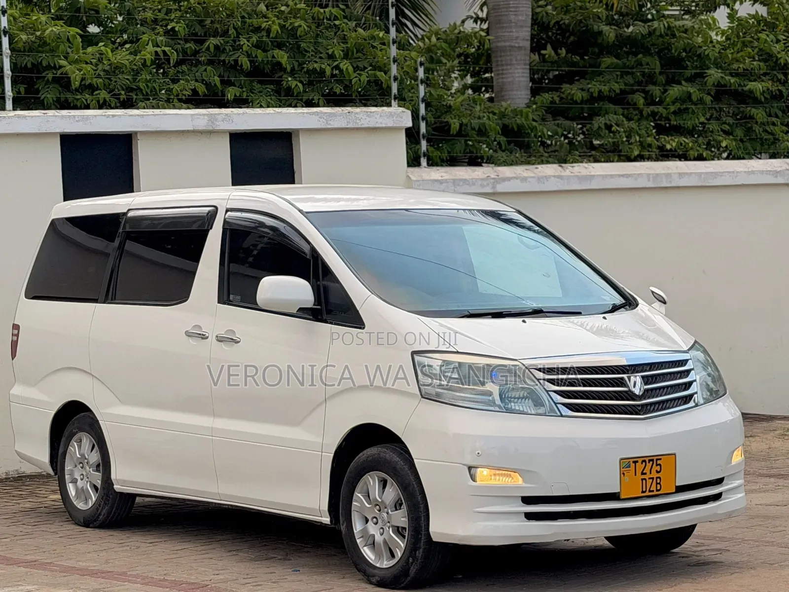 Toyota Alphard 2005 White
