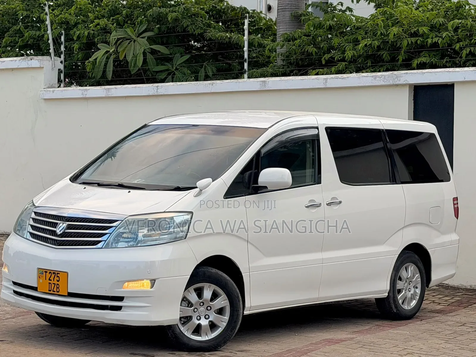 Toyota Alphard 2005 White