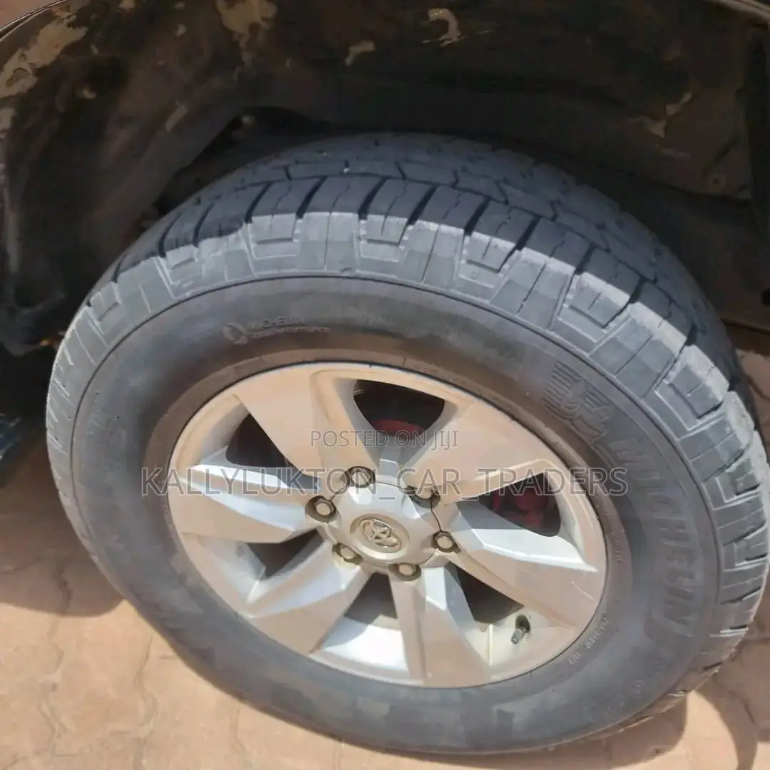 Toyota Land Cruiser Prado 2019 Black