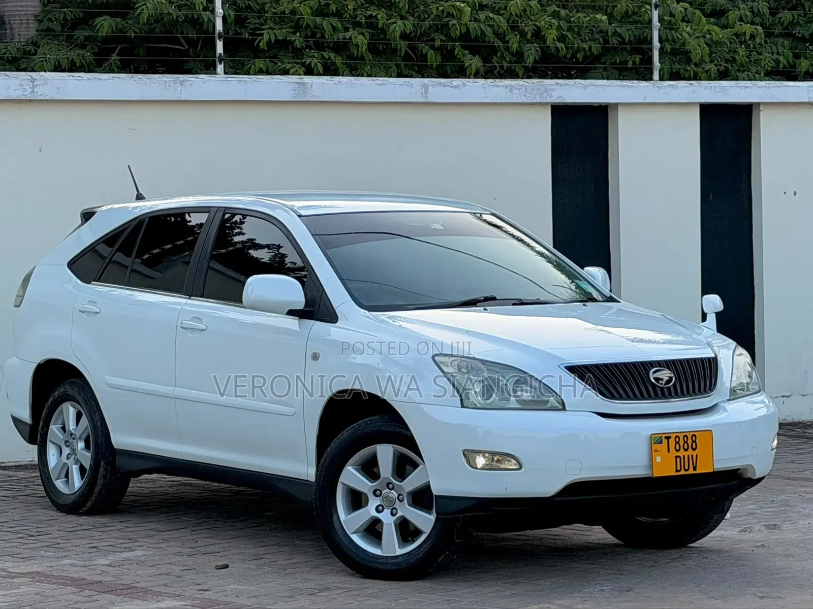 Toyota Harrier 2006 White