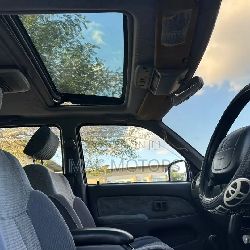 Toyota Hilux Surf 3.0DT 2000 Blue