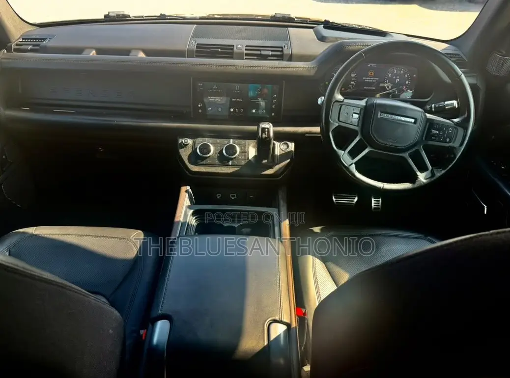 Land Rover Defender 2022 Black