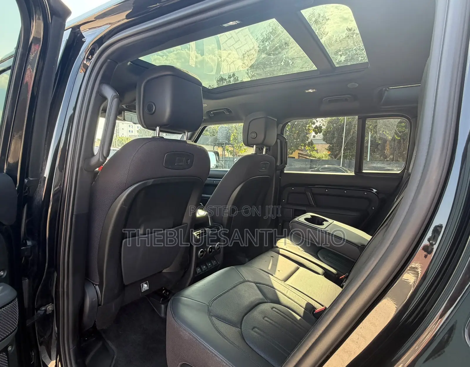 Land Rover Defender 2022 Black
