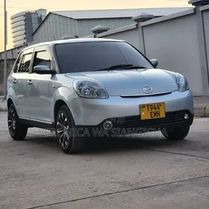 Mazda Verisa 2006 Silver