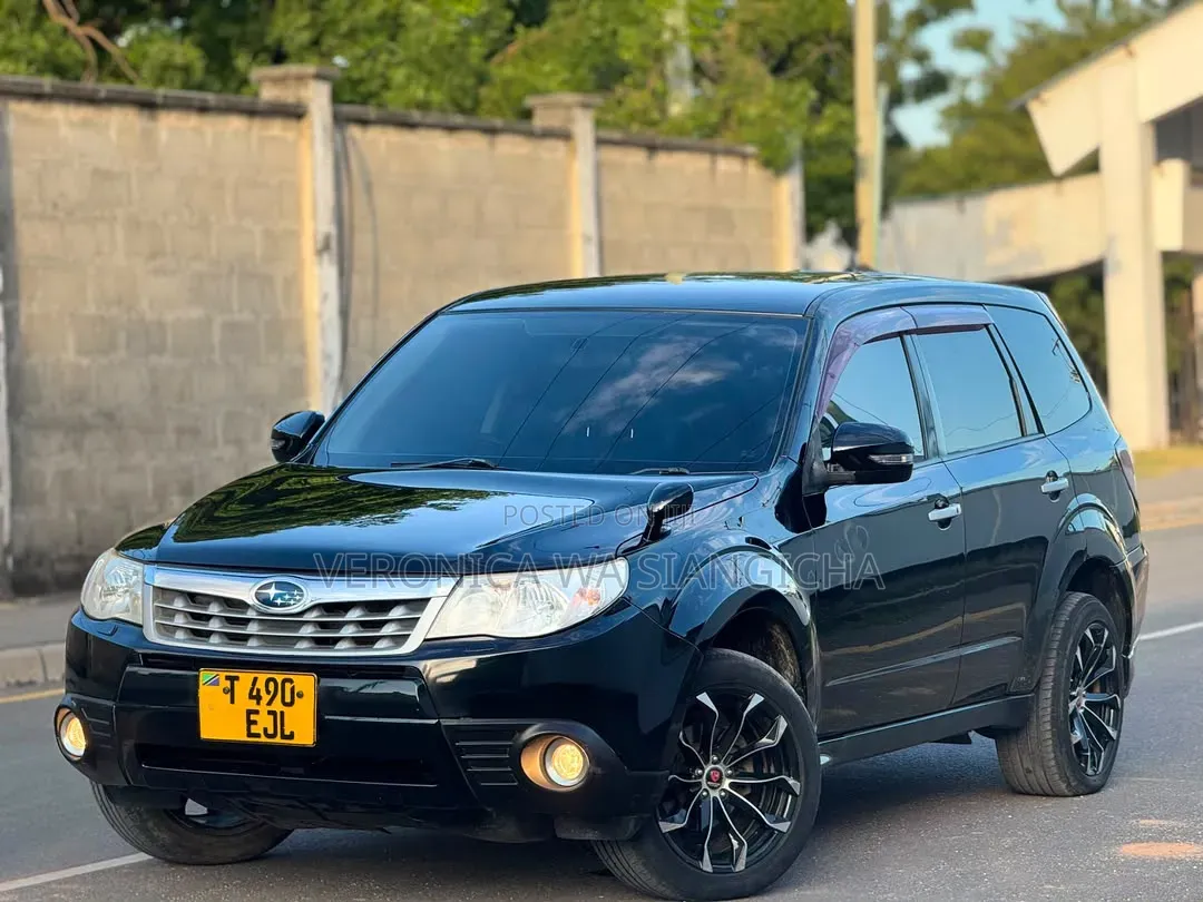 Subaru Forester 2011 Black