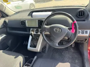 Toyota Corolla Rumion 2007 Maroon