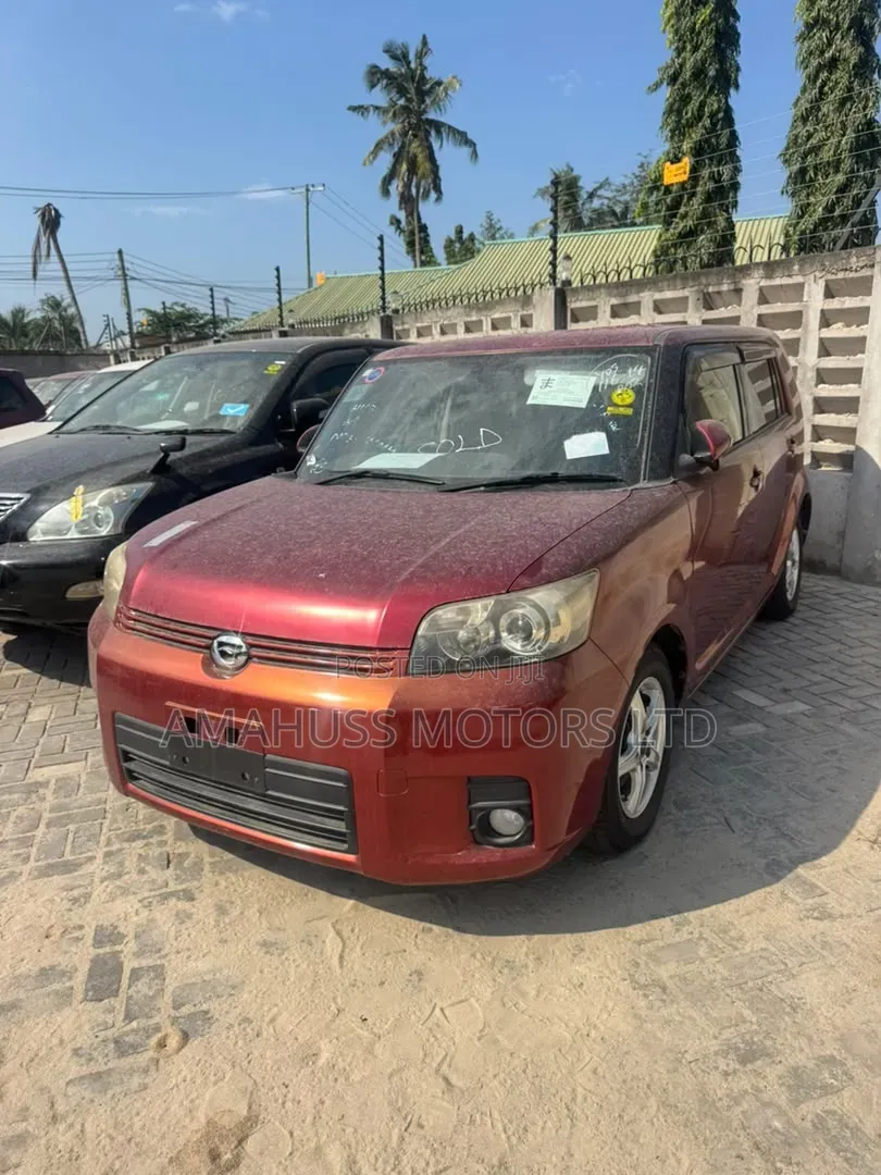 Toyota Corolla Rumion 2007 Maroon