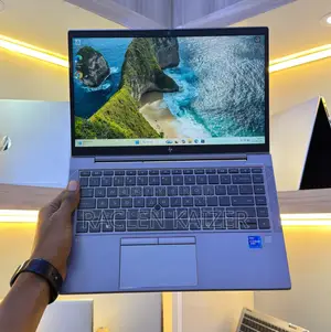 Laptop HP ZBook Firefly G8 32GB Intel Core i7 SSD 512GB