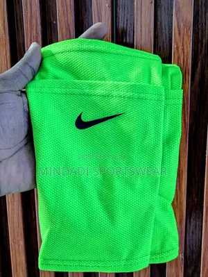 Best Seller Ofsports Equipmentshin Guards Sleeves (Soks Za Shin Gadi)
