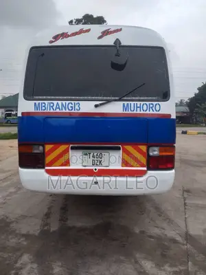 Toyota Coaster 2004 White
