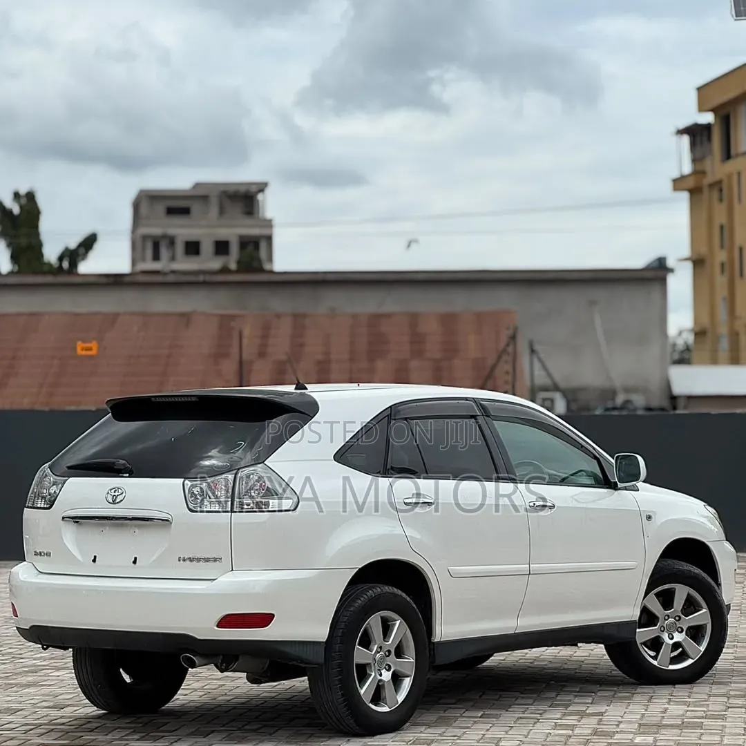 Toyota Harrier 2007 White