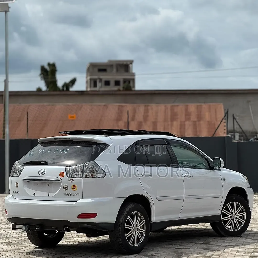 Toyota Harrier 2007 White